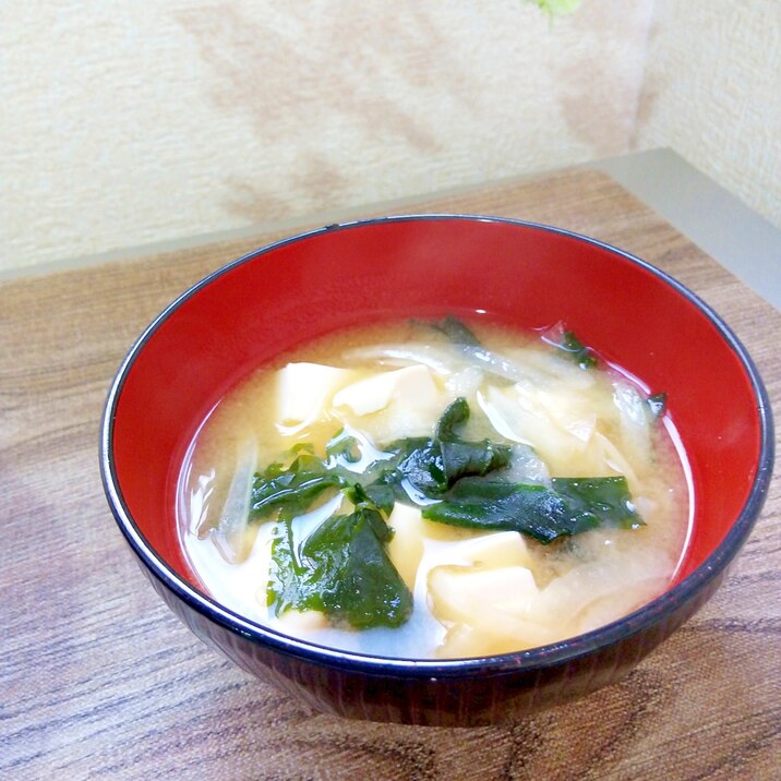 玉ねぎスライスの味噌汁 レシピ 作り方 By めんか 楽天レシピ 玉ねぎスライスの味噌汁 レシピ 作り方 By めんか 楽天レシピ